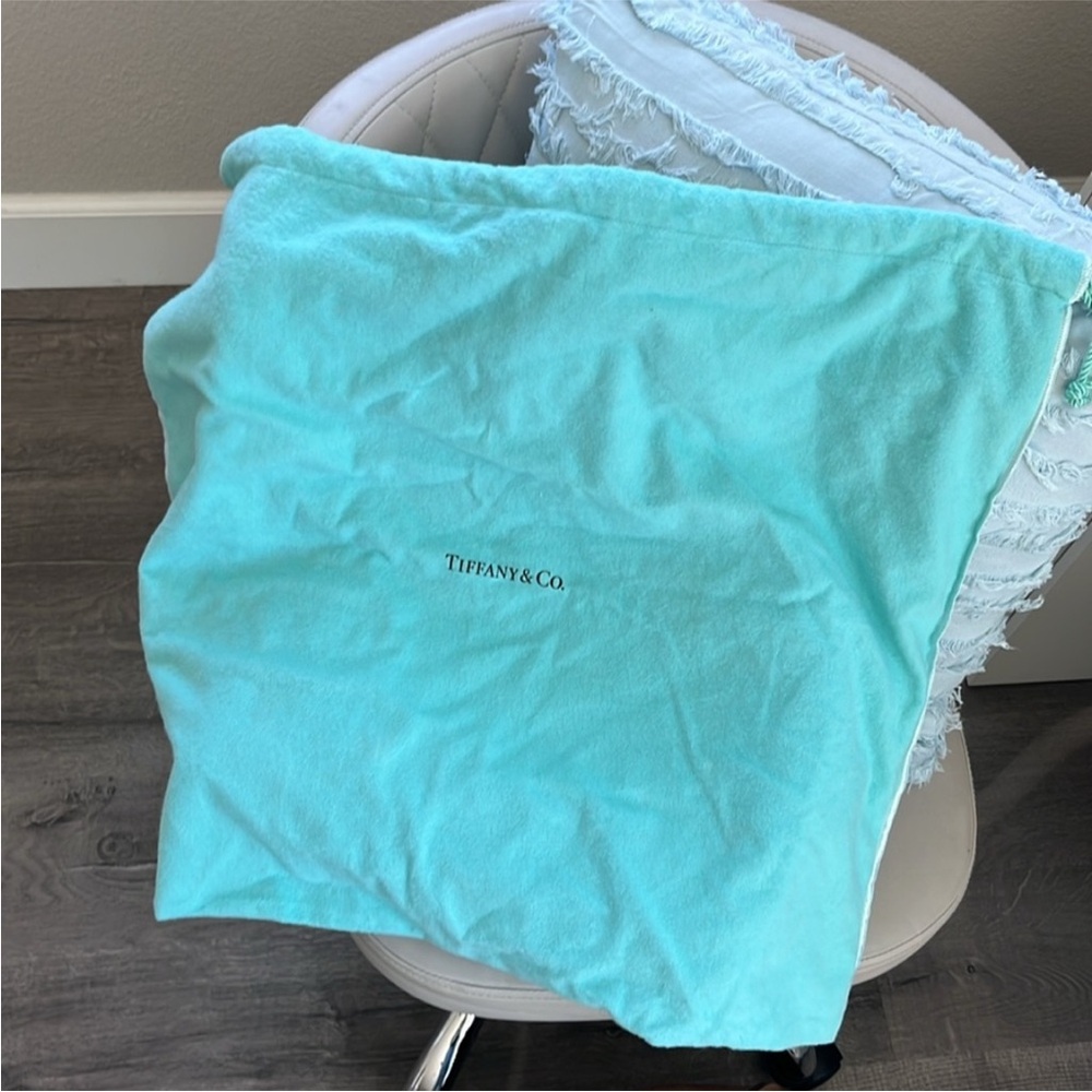 Bundle of 2 Tiffany & Co. Leather Tote Bags - Picture 7 of 16